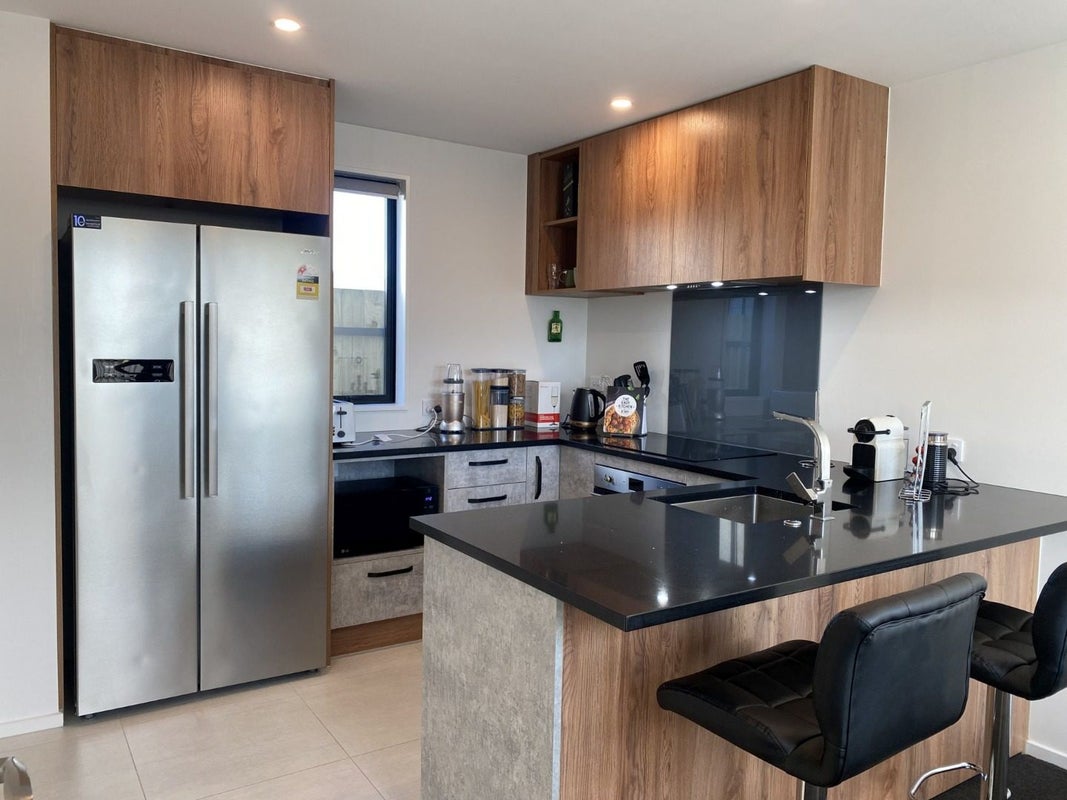 2/121 Sherborne Street, St Albans, Christchurch - Carousel 2