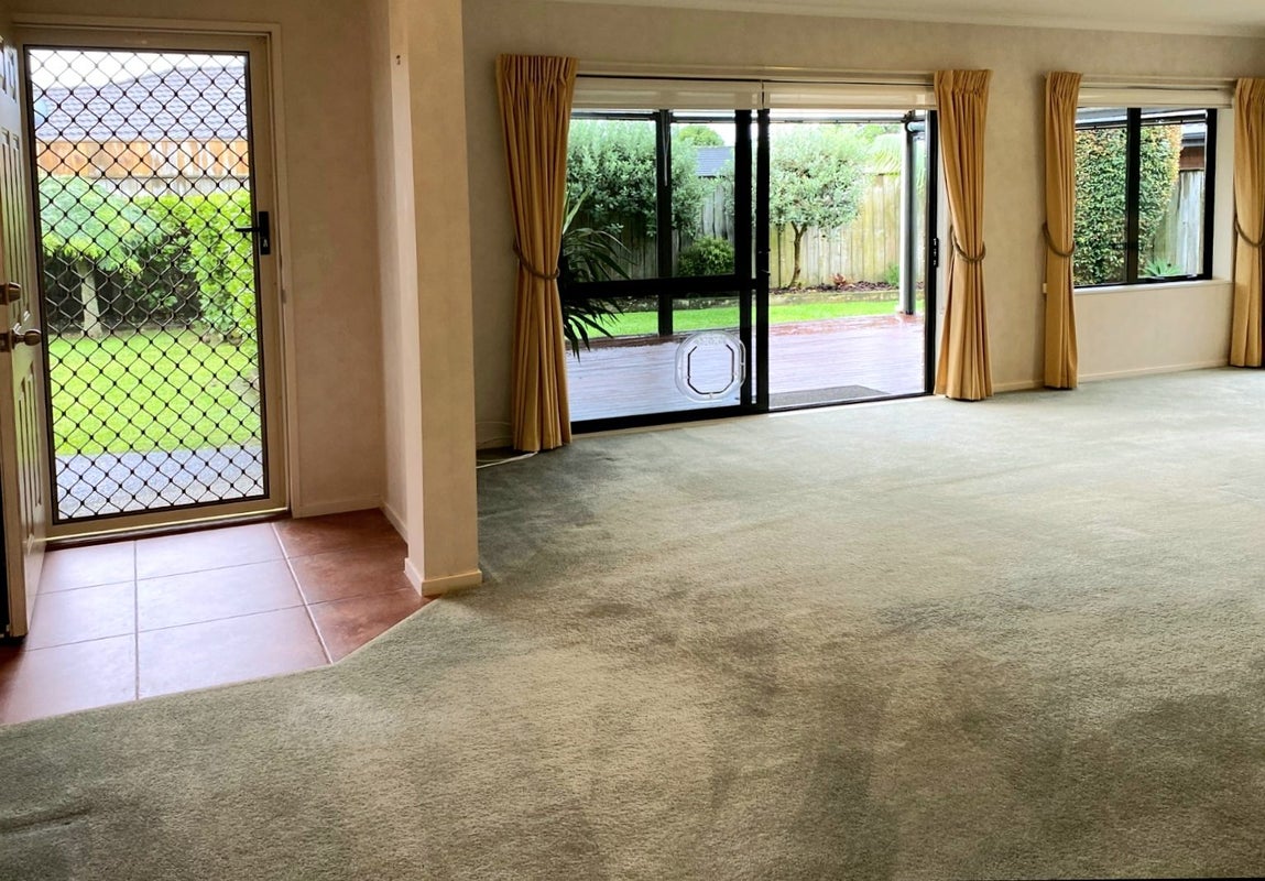 34 Blackwood Drive, Wattle Downs, Auckland - Carousel 2