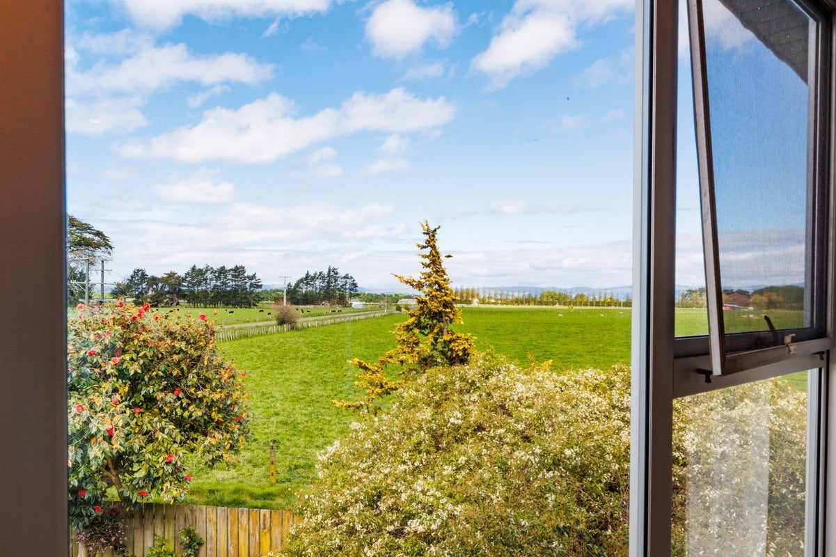 109 Skerman Line, Newbury, Palmerston North - Carousel 40