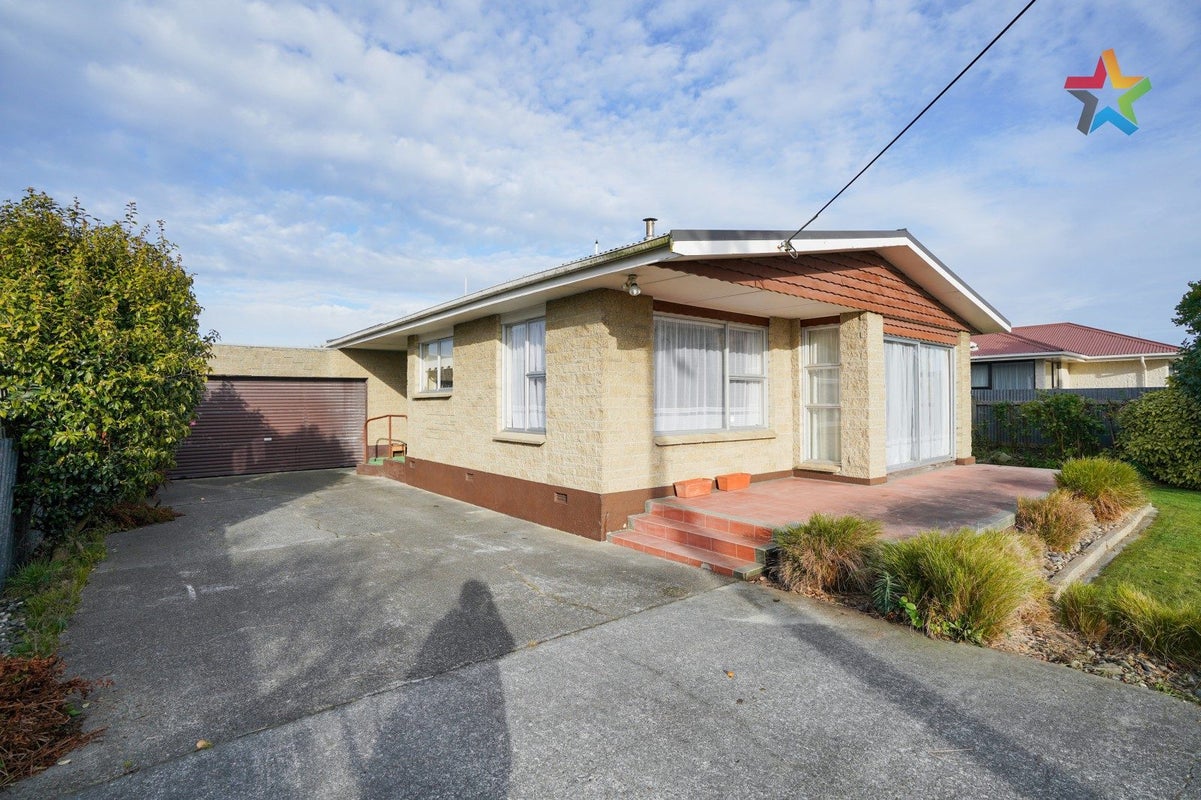 21 Mcquarrie Street, Kingswell, Invercargill - Carousel 1