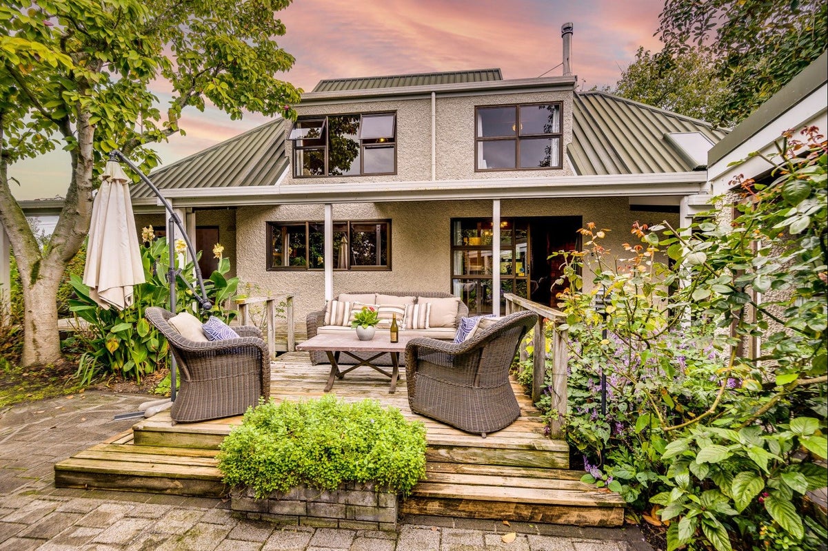 115A Frederick Street East, Mayfair, Hastings - Carousel 19