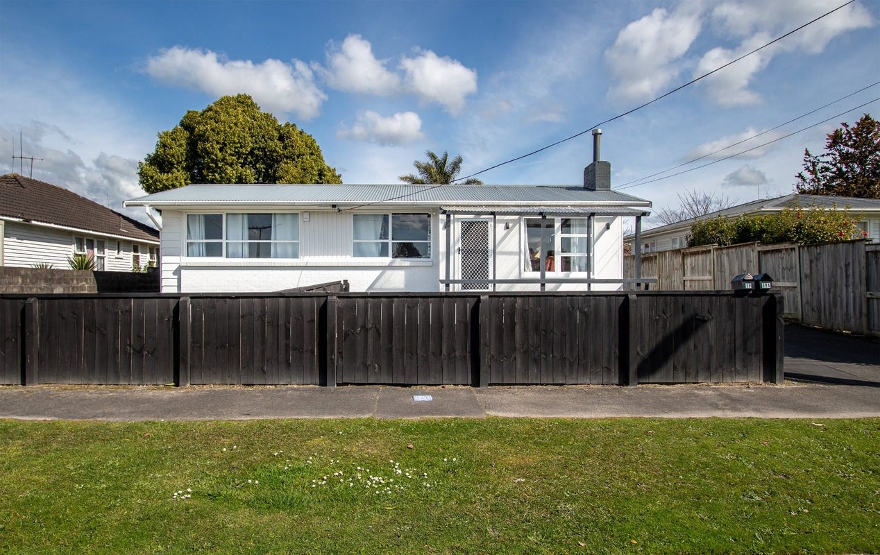 19 Dalesford Street, Silverdale, Hamilton - Carousel 21