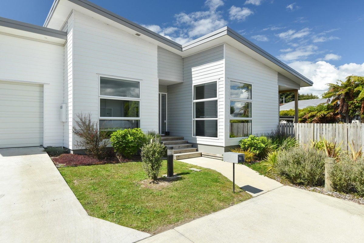16 Ian Street, Koutu, Rotorua - Carousel 1