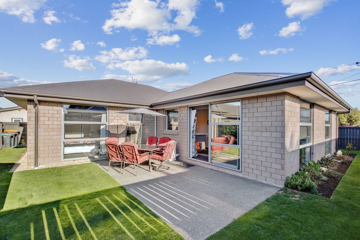 13A Seymour Street, Hornby, Christchurch - Carousel 2