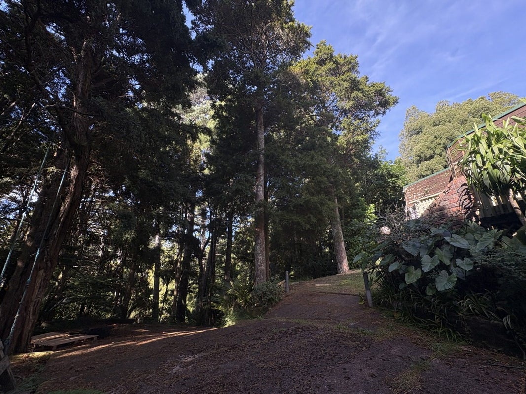 235 Forest Hill Road, Waiatarua, Auckland - Carousel 15
