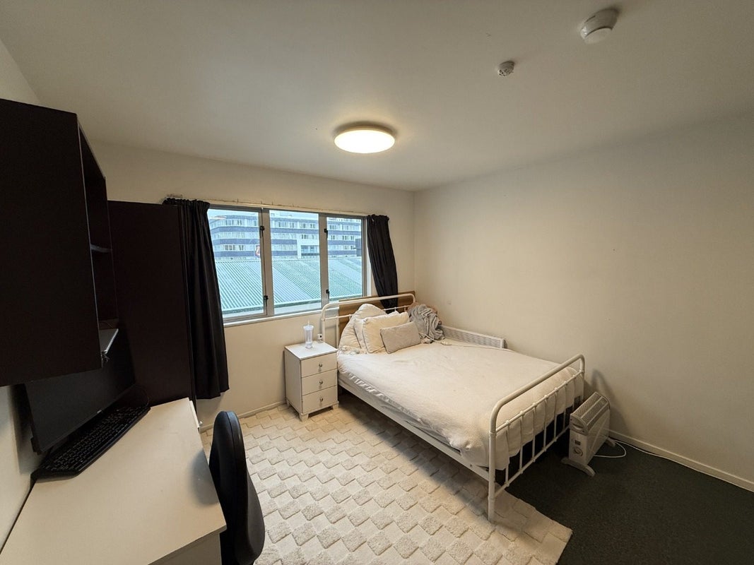 213/12 Martin Square, Te Aro, Wellington - Carousel 2