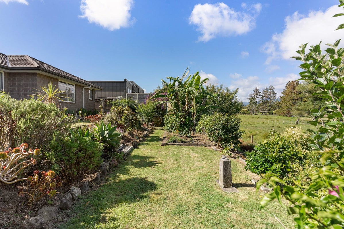 113 Seabreeze Lane, Whangamata - Carousel 1