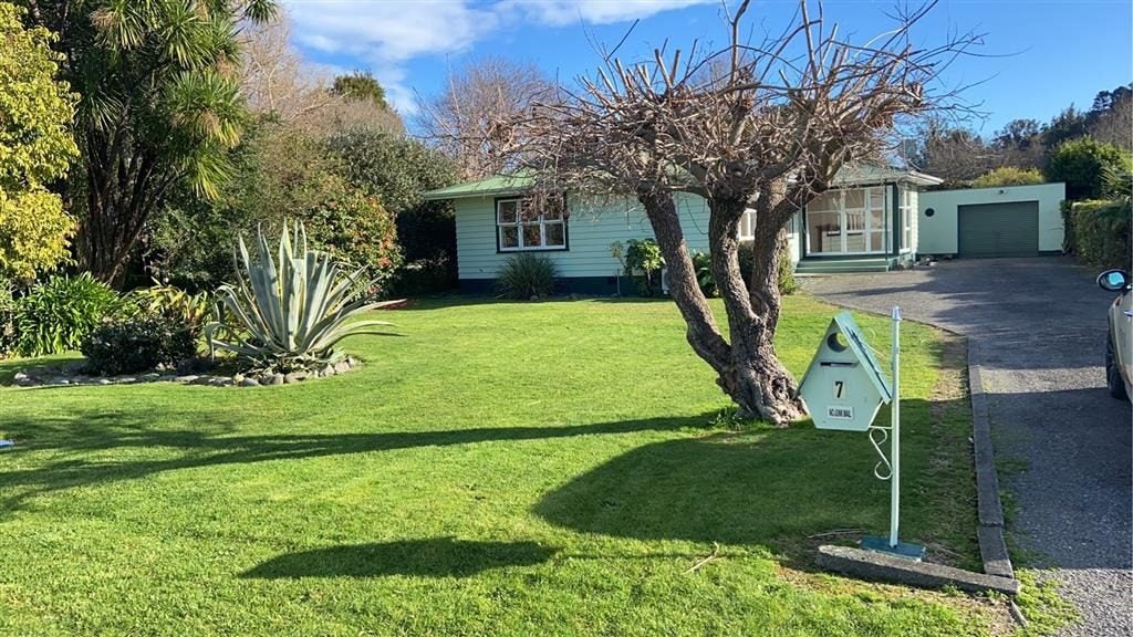 7 Seymour Road, Inner Kaiti, Gisborne - Carousel 1