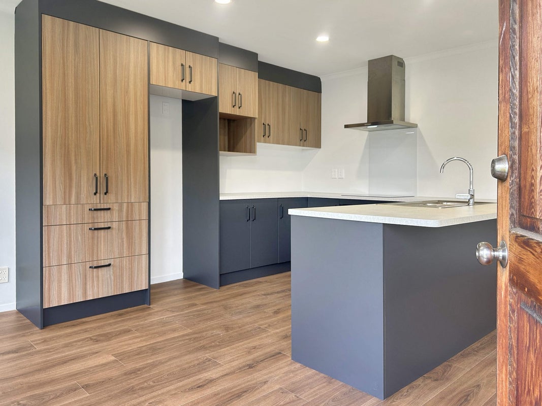 121 Queens Road, Waikanae Beach, Waikanae - Carousel 2