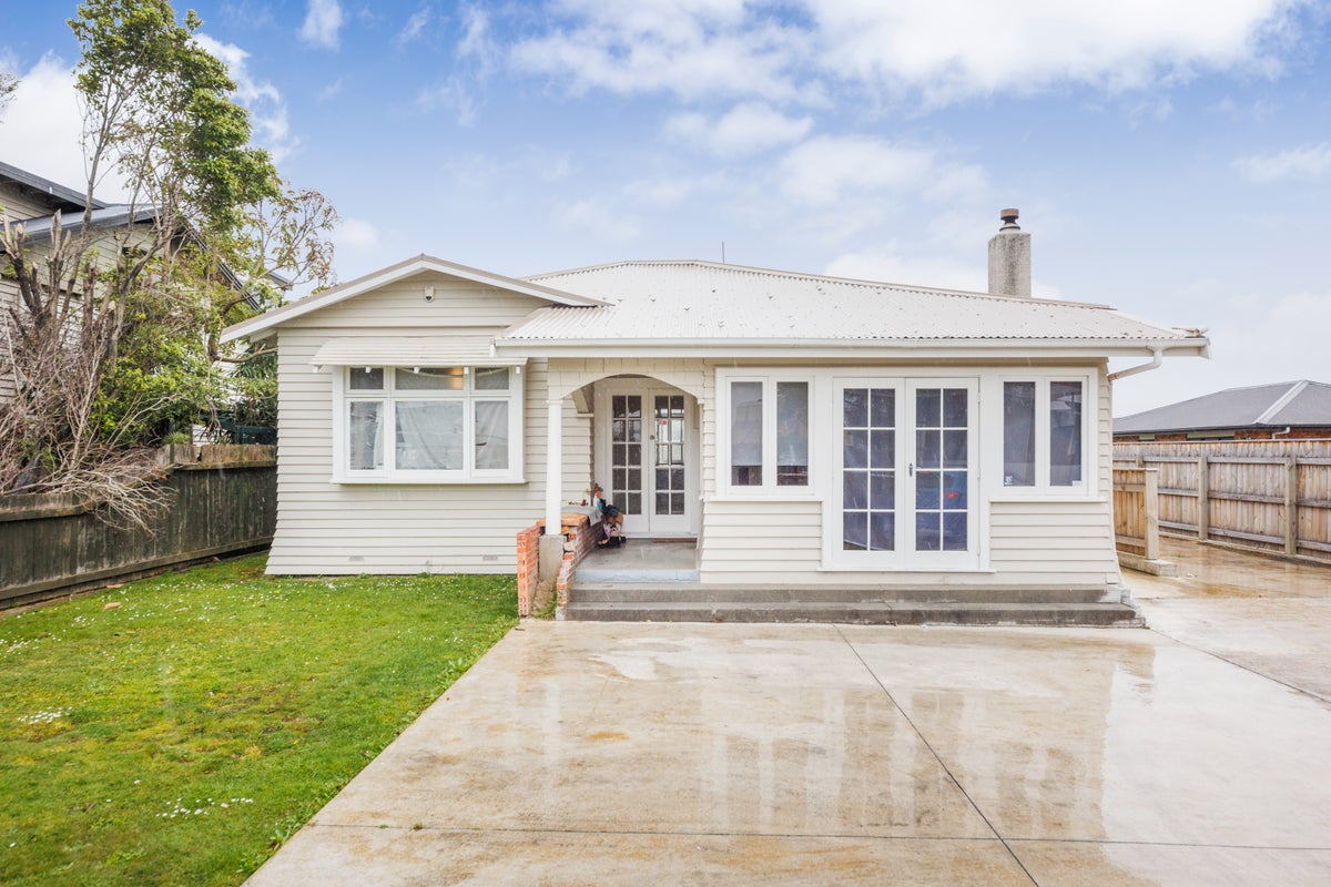 992B Tremaine Avenue, Roslyn, Palmerston North - Carousel 1