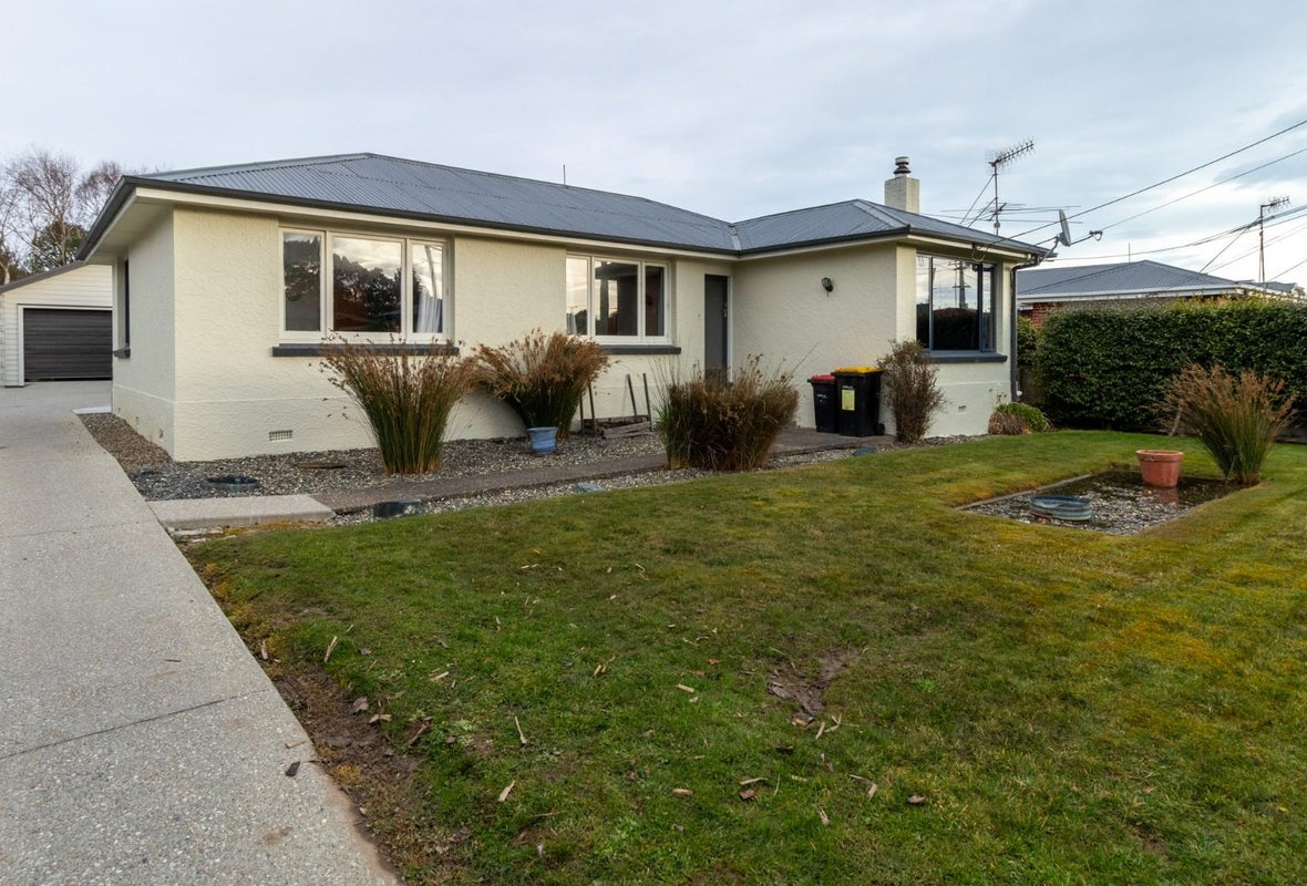 13A Holloway Street, Waikiwi, Invercargill - Carousel 1