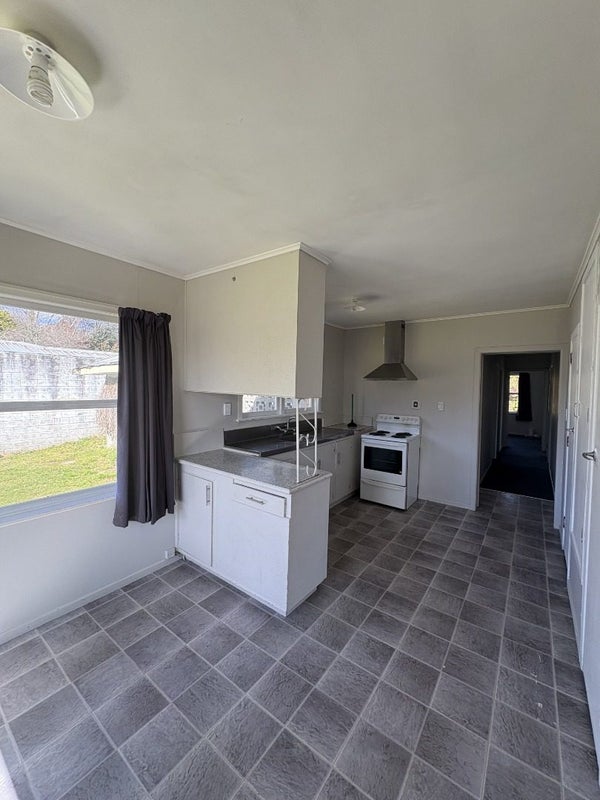 65B Robinson Avenue, Holdens Bay, Rotorua - Carousel 1