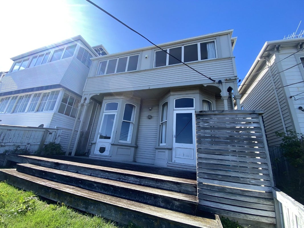 10 Hawker Street, Mount Victoria, Wellington - Carousel 1