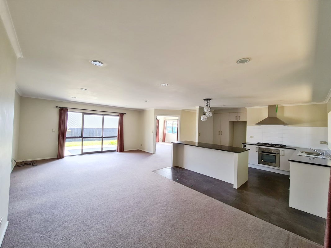80 Borman Road, Huntington, Hamilton - Carousel 1