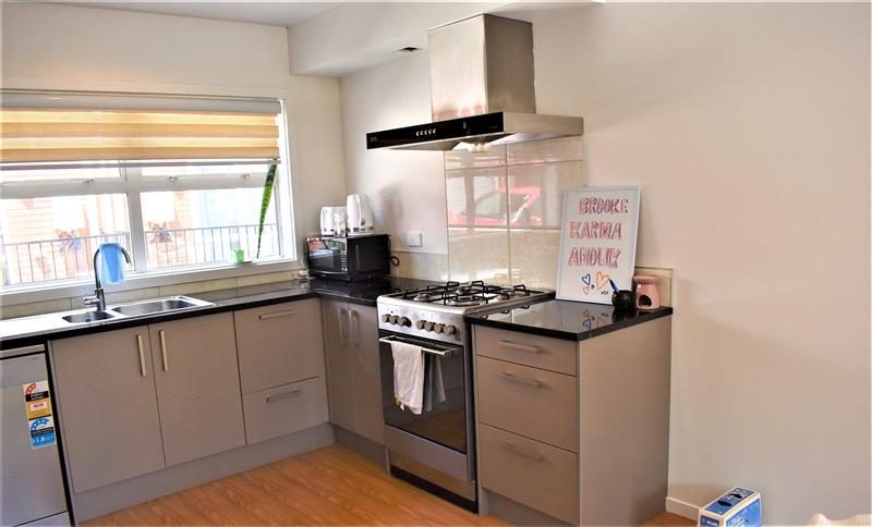 2/8 Lyon Street, Frankton, Hamilton - Carousel 2