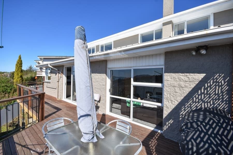 20 Columba Avenue, Calton Hill, Dunedin - Carousel 1