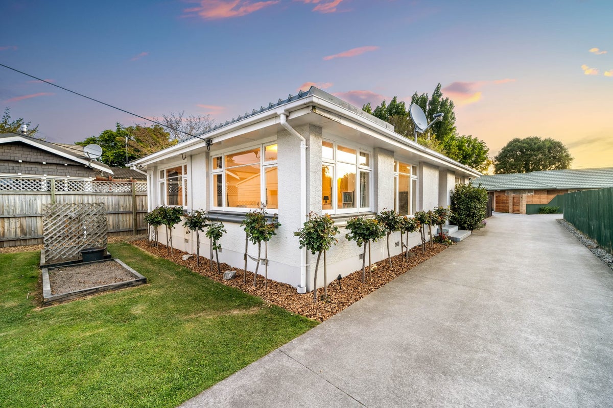 1/9 Fergusson Avenue, Mairehau, Christchurch - Carousel 2