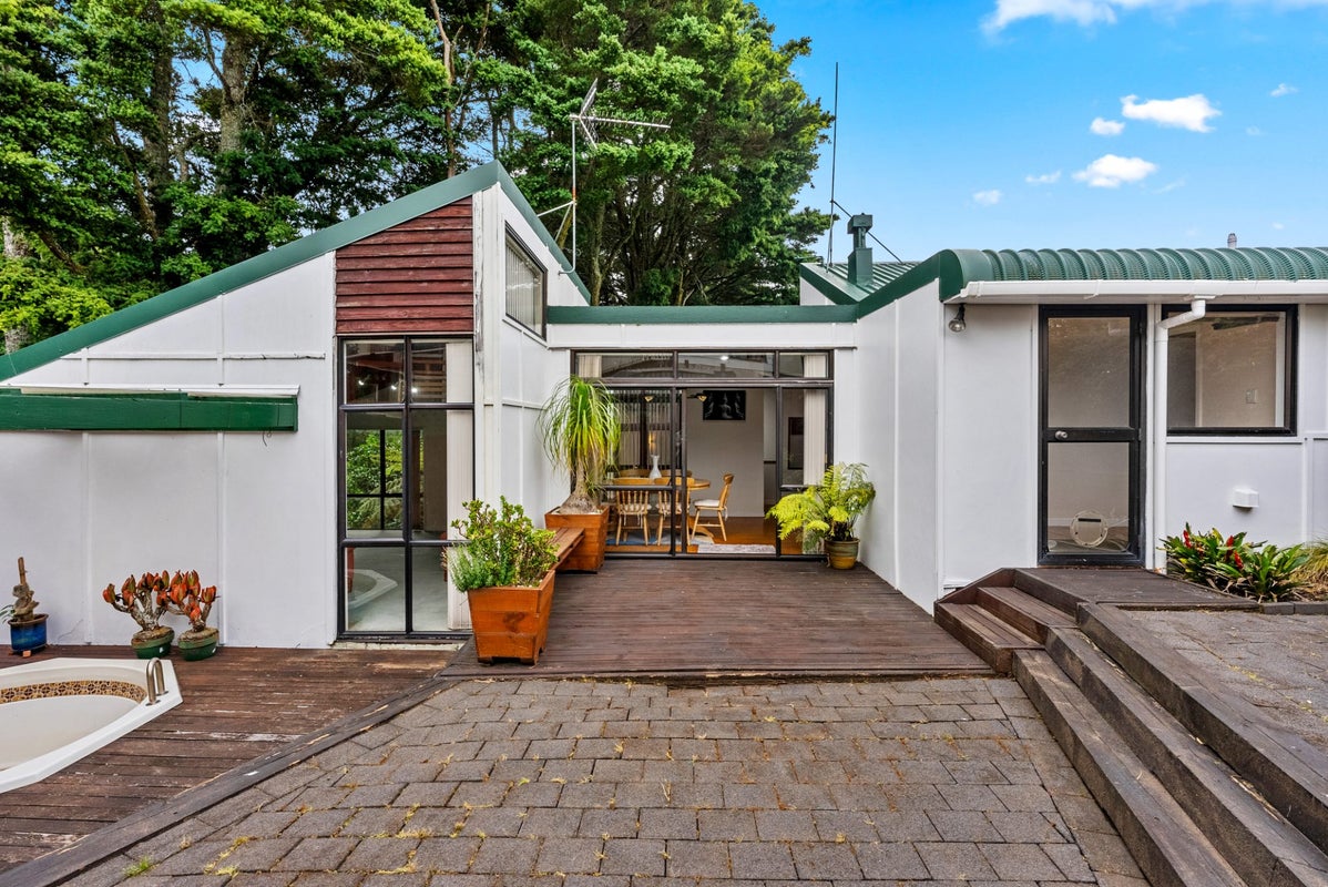 37 Eugenia Rise, Totara Heights, Auckland - Carousel 1