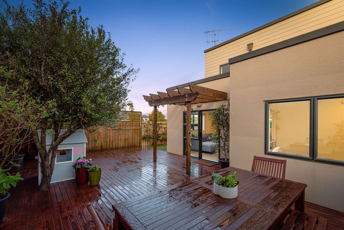 11 Gunner Drive, Te Atatu Peninsula, Auckland - Carousel 2
