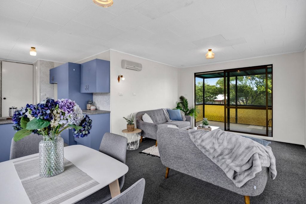 1/7 Mahoe Street, Strandon, New Plymouth - Carousel 2