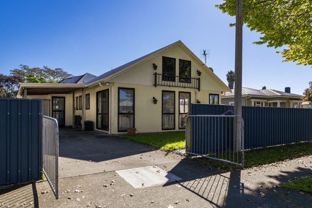100 Sylvan Road, Parkvale, Hastings - Carousel 1