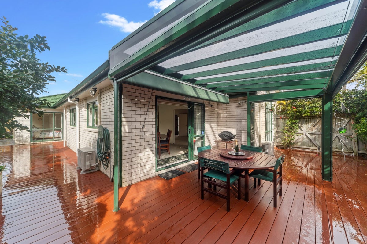 11 Nypa Way, Somerville, Auckland - Carousel 1