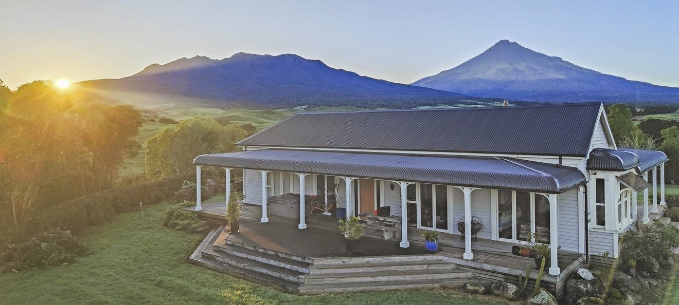 3095 Carrington Road, Okato, Ōkato - Carousel 1