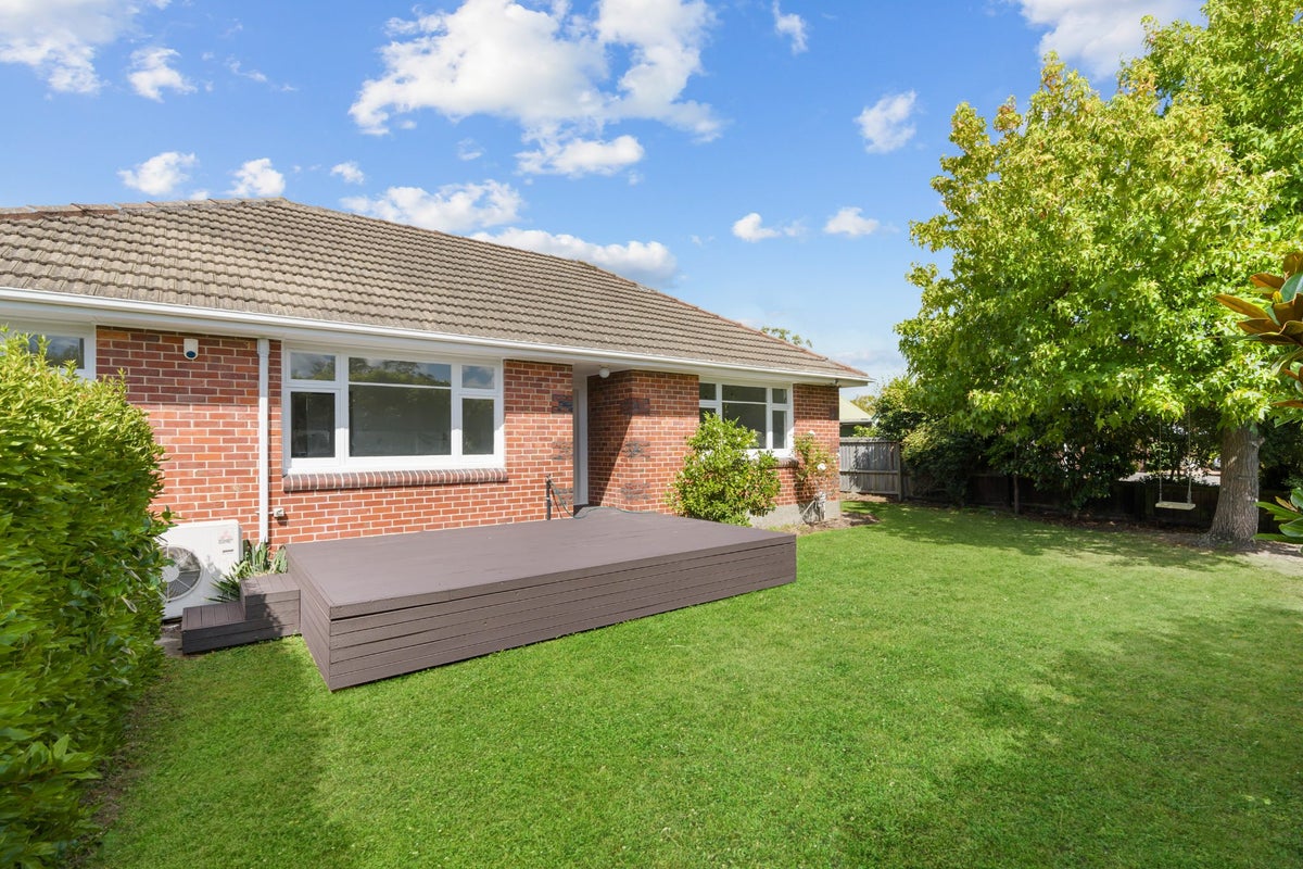 18 Owens Terrace, Upper Riccarton, Christchurch - Carousel 13