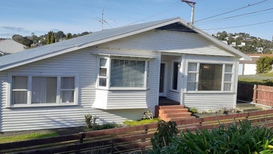 79 Beauchamp Street, Karori, Wellington - Carousel 1