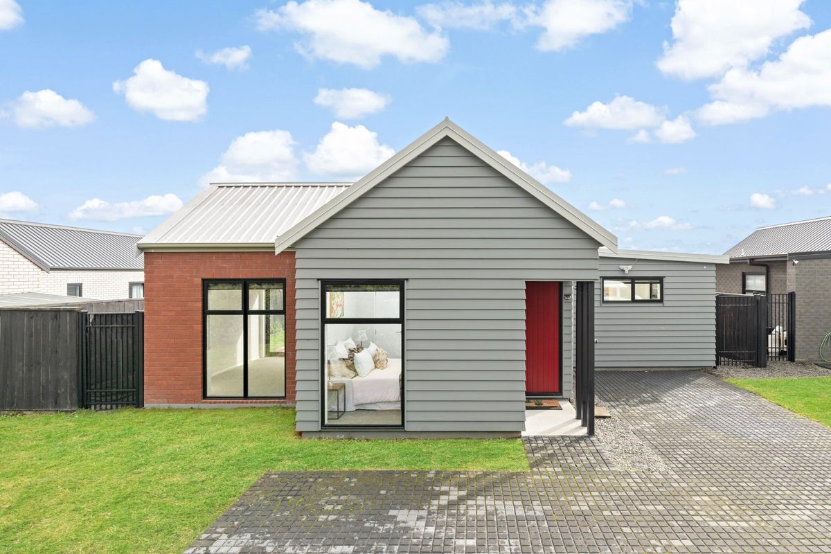 34A Brigham Creek Road, Whenuapai, Auckland - Carousel 1