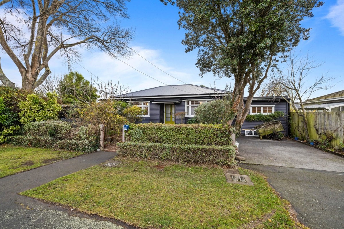 42 Gambia Street, Papanui, Christchurch - Carousel 1