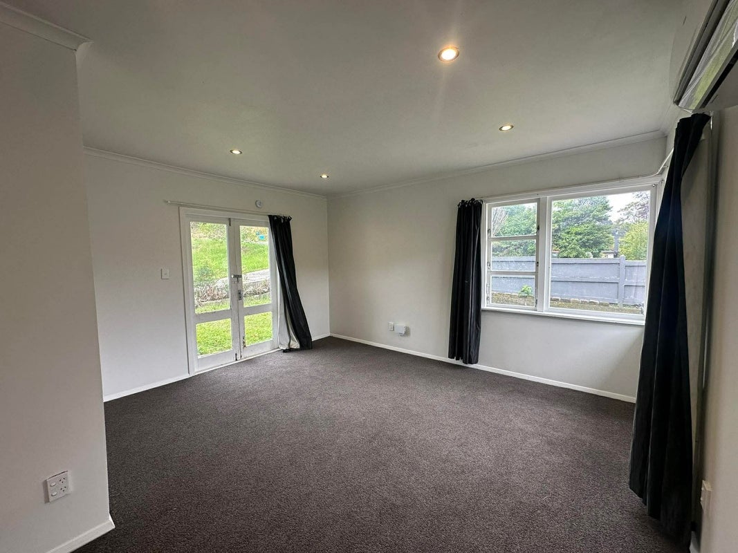 3A KOPARA GR, Stokes Valley, Lower Hutt - Carousel 2