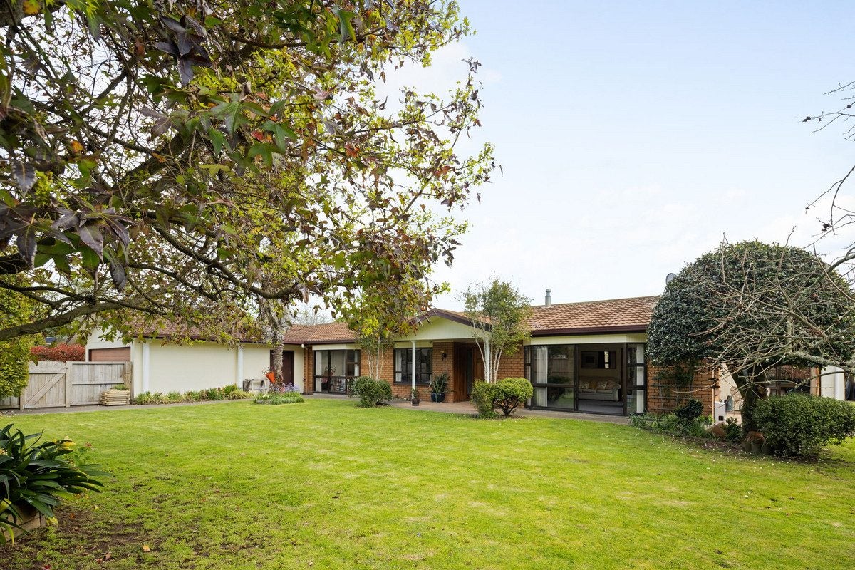 251 Shakespeare Street, Leamington, Cambridge - Carousel 1
