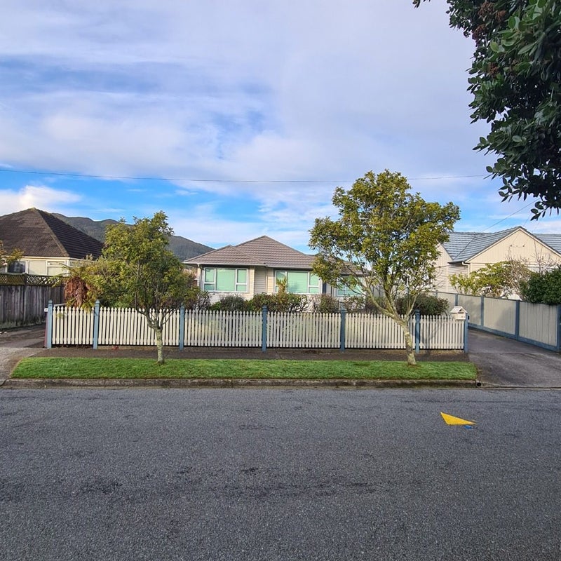 39 Fairfield Avenue, Fairfield, Lower Hutt - Carousel 2