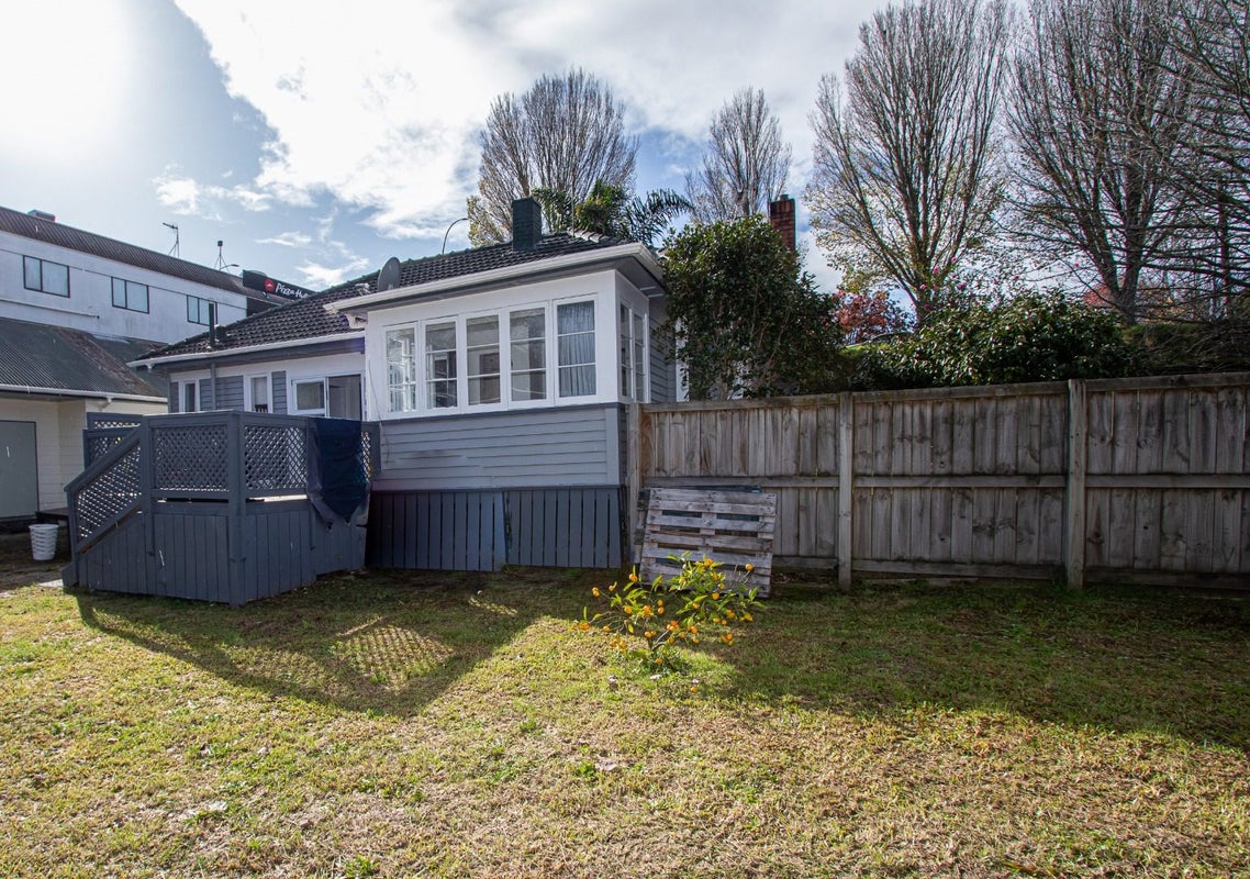 675 Grey Street, Hamilton East, Hamilton - Carousel 18