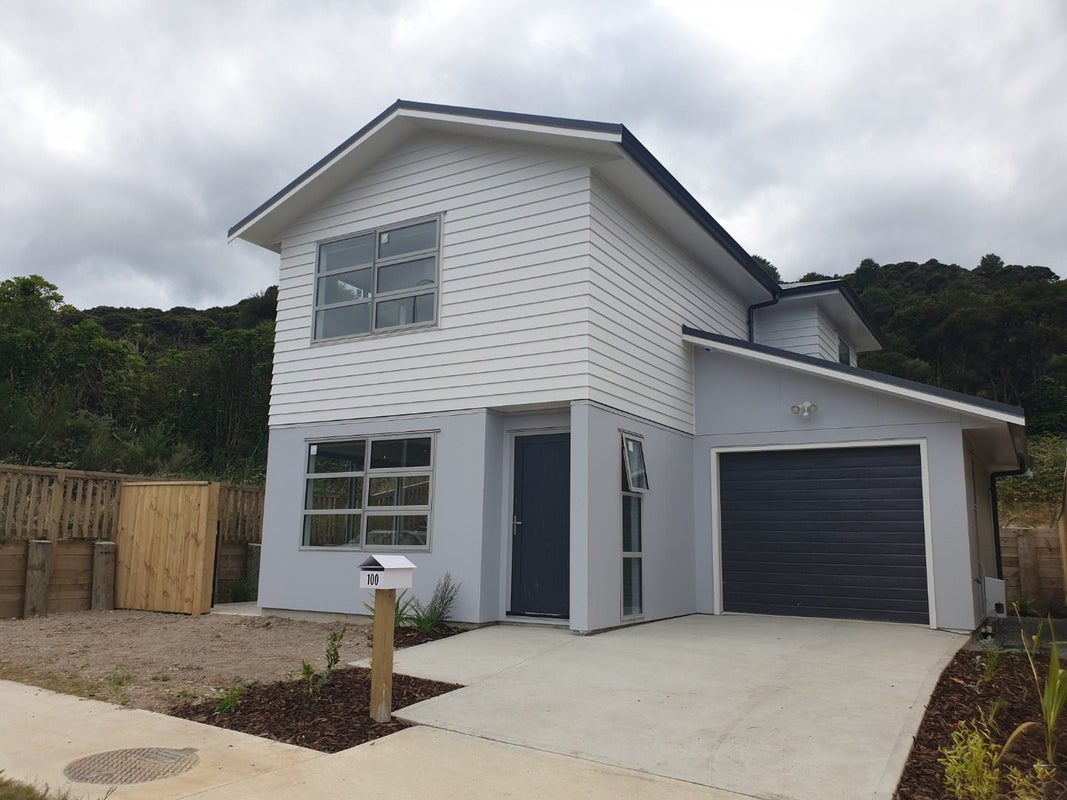 100 Meremere Street, Wainuiomata, Lower Hutt - Carousel 1