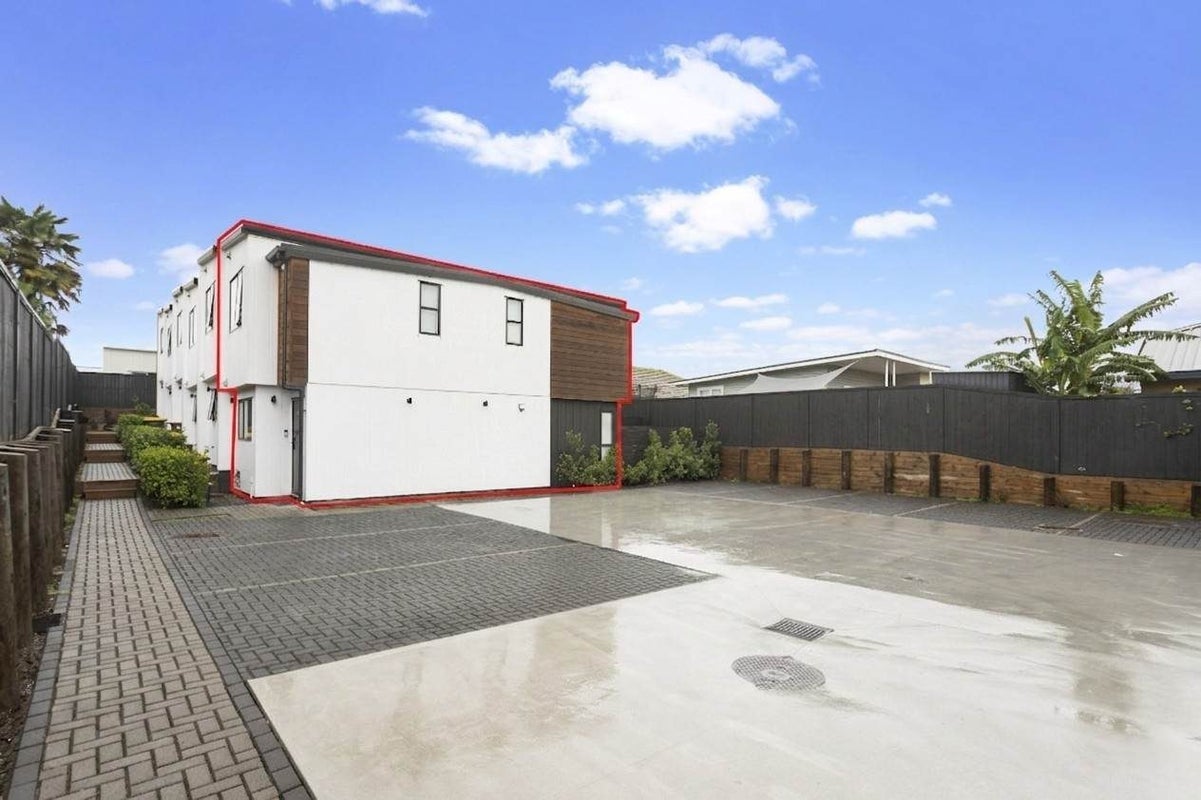 3/28 Croydon Road, New Lynn, Auckland - Carousel 11