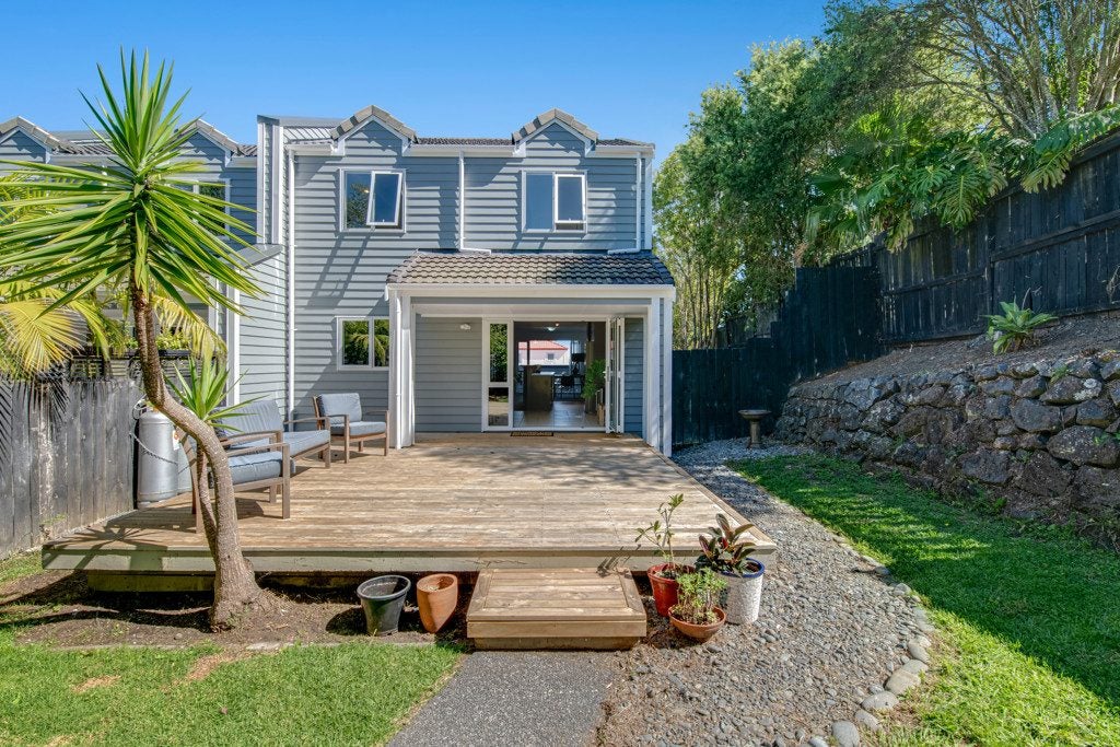 1/7 Belle Verde Drive, Sunnynook, Auckland - Carousel 2