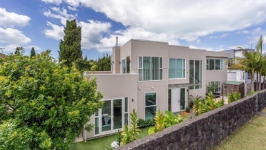 225 East Coast Road, Campbells Bay, Auckland - Carousel 1