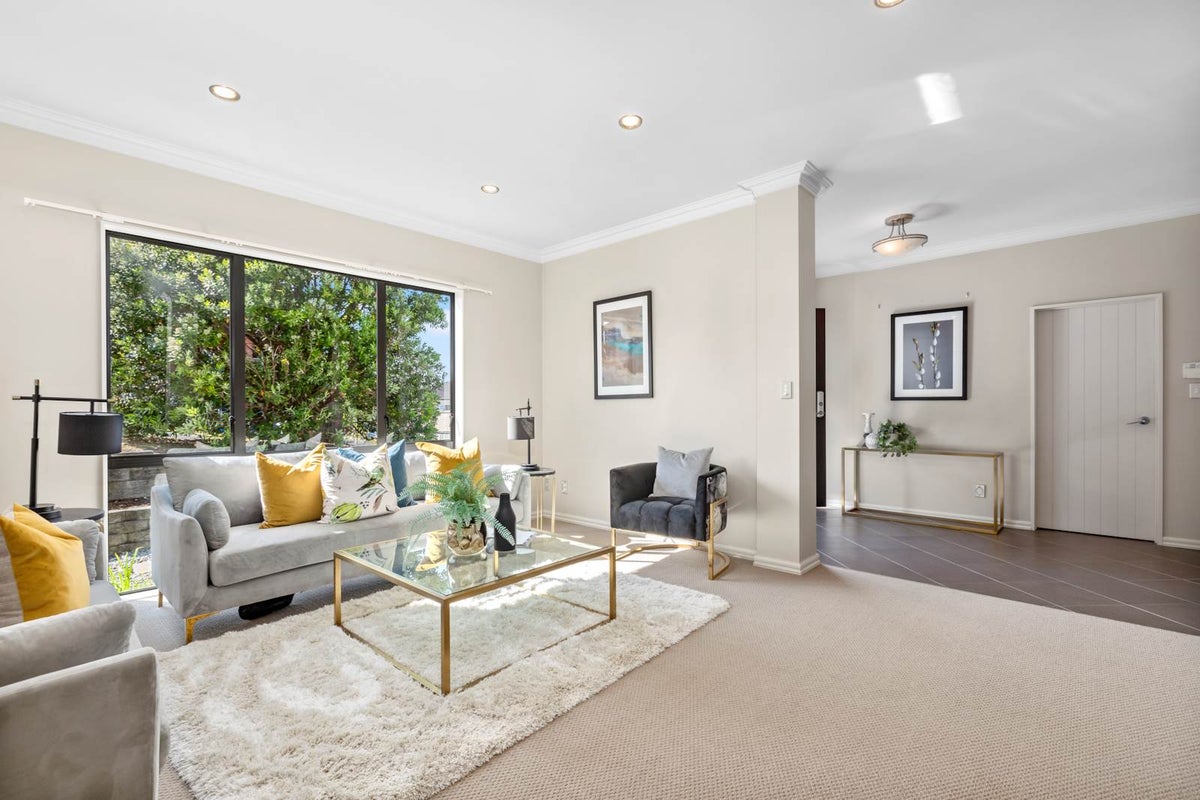8 Tekapo Rise, Fairview Heights, Auckland - Carousel 1