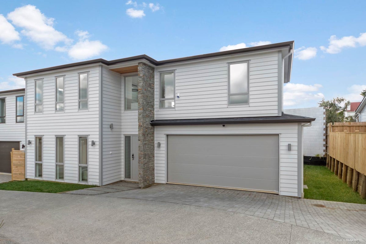 55A Astley Avenue, New Lynn, Auckland - Carousel 1