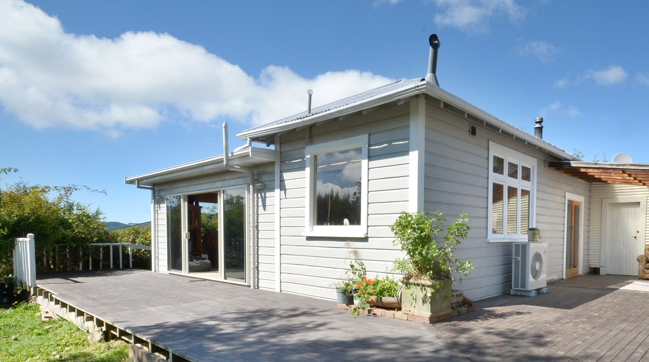 44 Rockside Road, Glenleith, Dunedin - Carousel 2