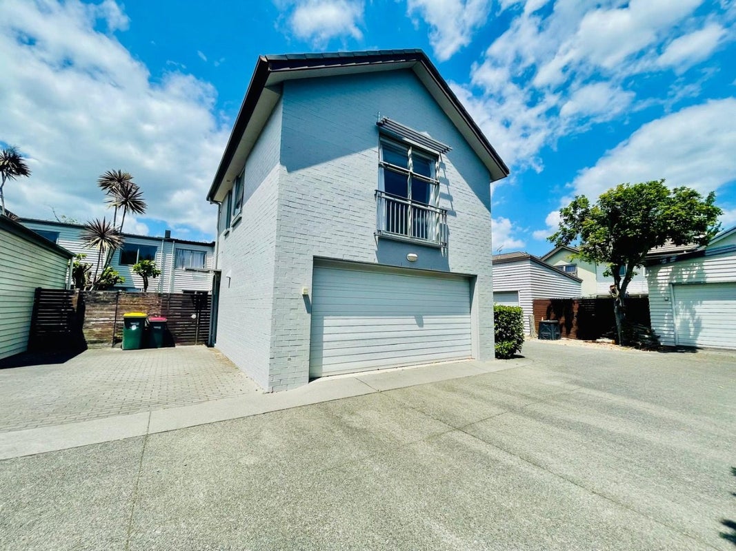 2 Reins Road, Takanini, Auckland - Carousel 8