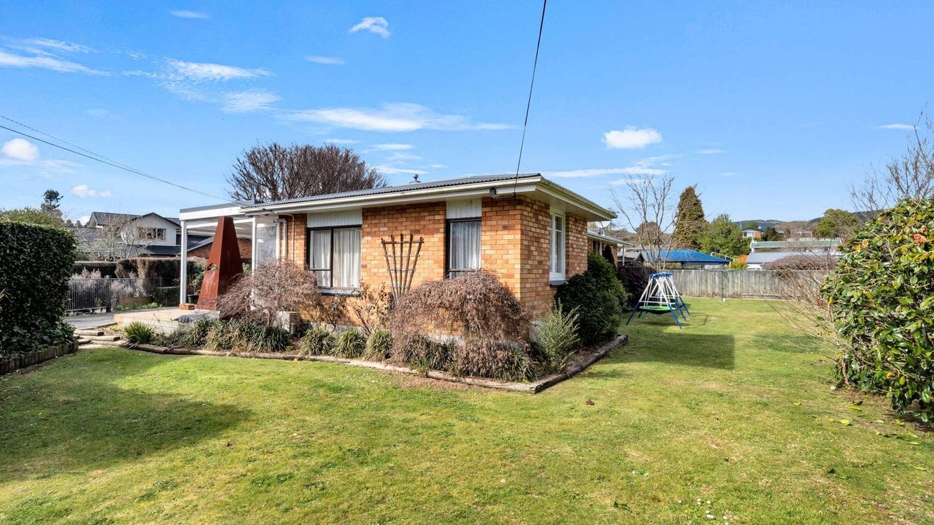 21 Melrose Avenue, Owhata, Rotorua - Carousel 1