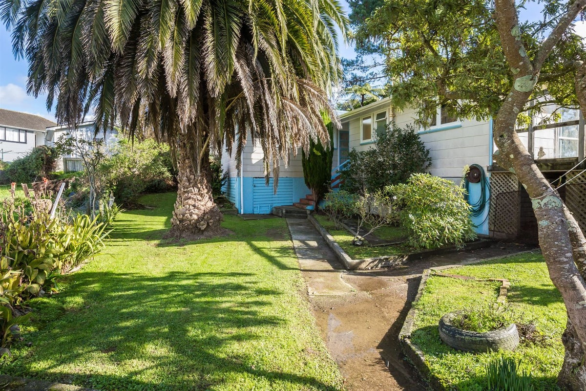 23 Cornwall Crescent, Cannons Creek, Porirua - Carousel 18