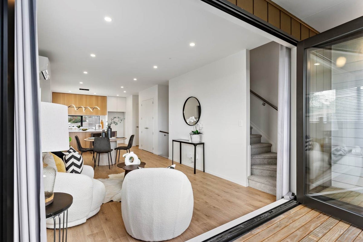 1/701 Hillsborough Road, Mount Roskill, Auckland - Carousel 2