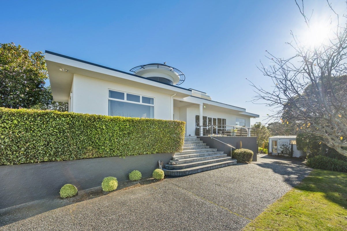 13 Lighthouse Road, Bluff Hill, Napier, Hawke's Bay - Carousel 1