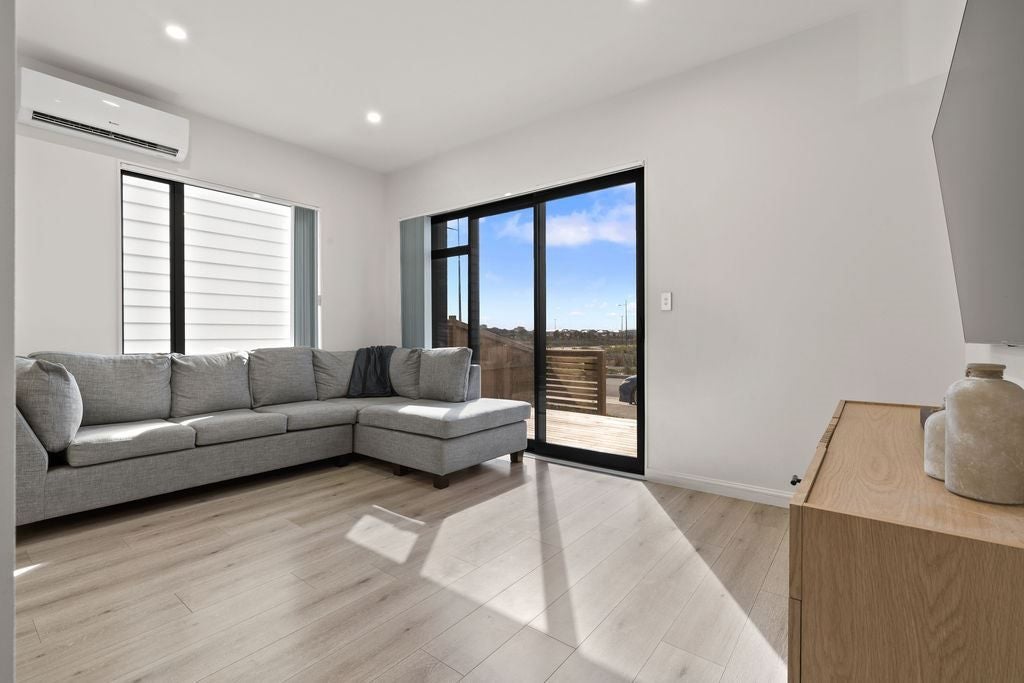 50 Parahau Road, Ardmore, Auckland - Carousel 2