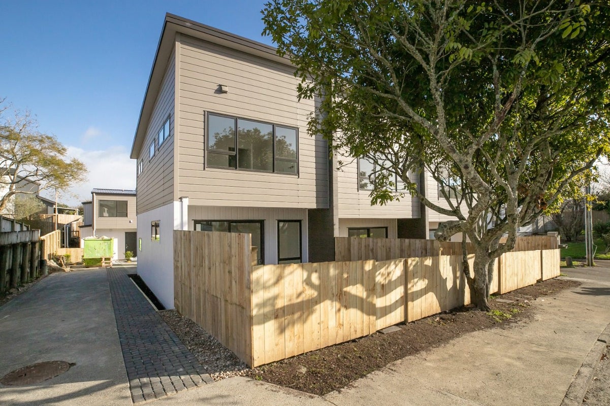 3/22 Fitzgerald Road, Mount Wellington, Auckland - Carousel 1