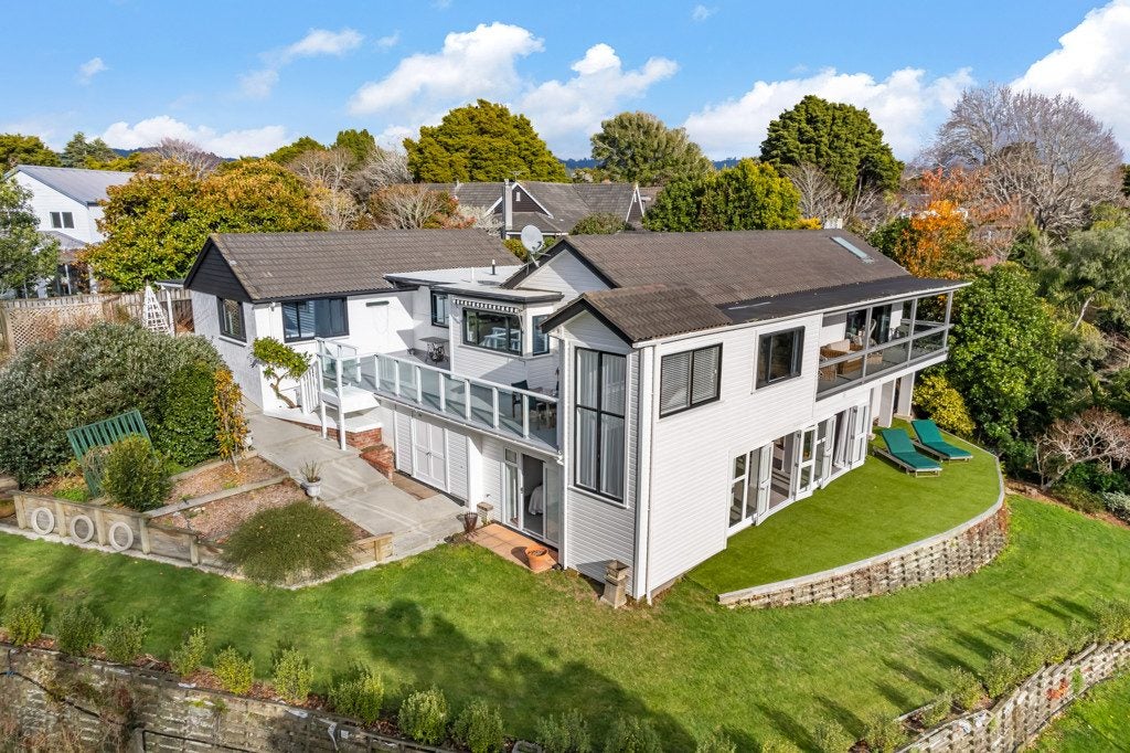 66 Barton Road, Heretaunga, Upper Hutt - Carousel 1